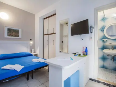 Hotel Nancy - Photo 4
