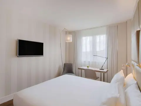 NH Collection Roma Centro - Photo 3