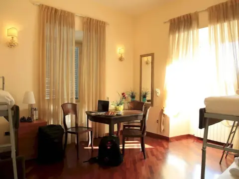 Nika Hostel - Photo 4