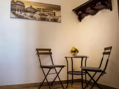 Overlooking Genoa - Foto 4