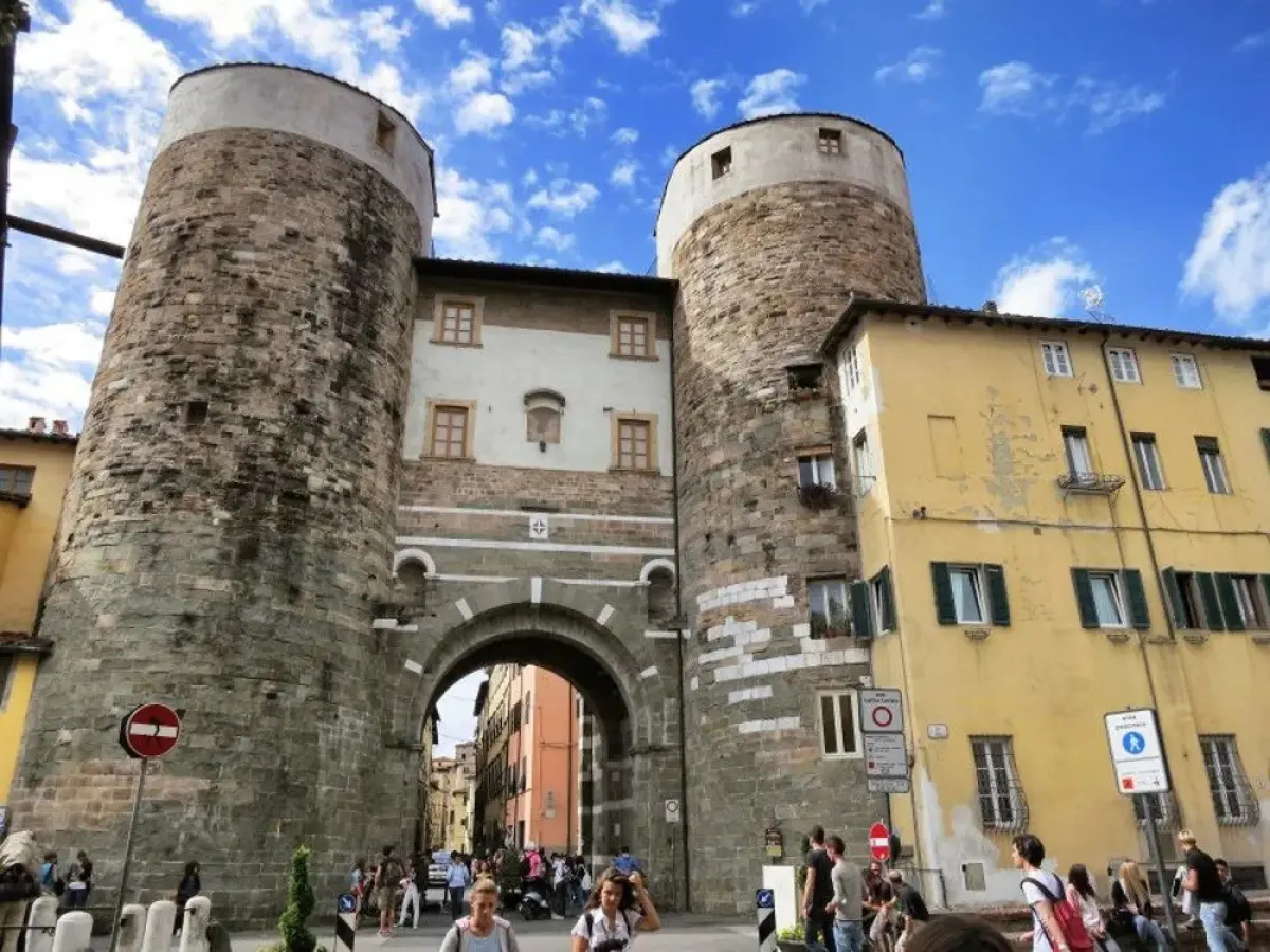 Palazzo della Stufa - Apartments for rent in Lucca