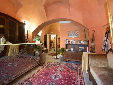 Palazzo di Mezzo - Photo 2