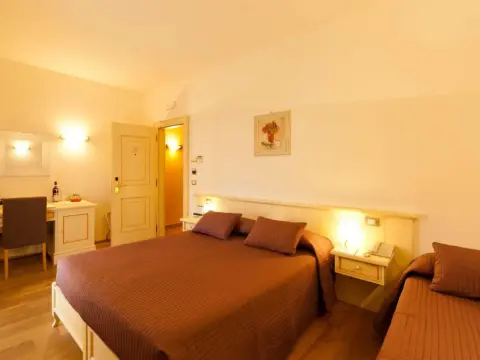 Palazzo Trevi Charming House - Photo 4