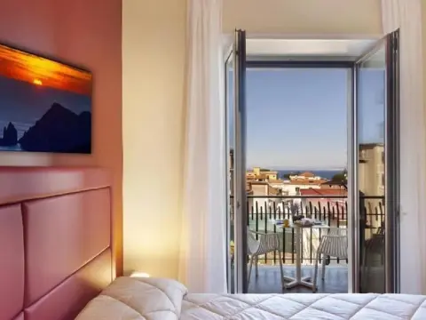 Parco Tasso Guest House - Photo 3