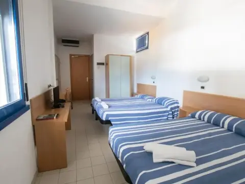 Piccolo Hotel - Photo 3