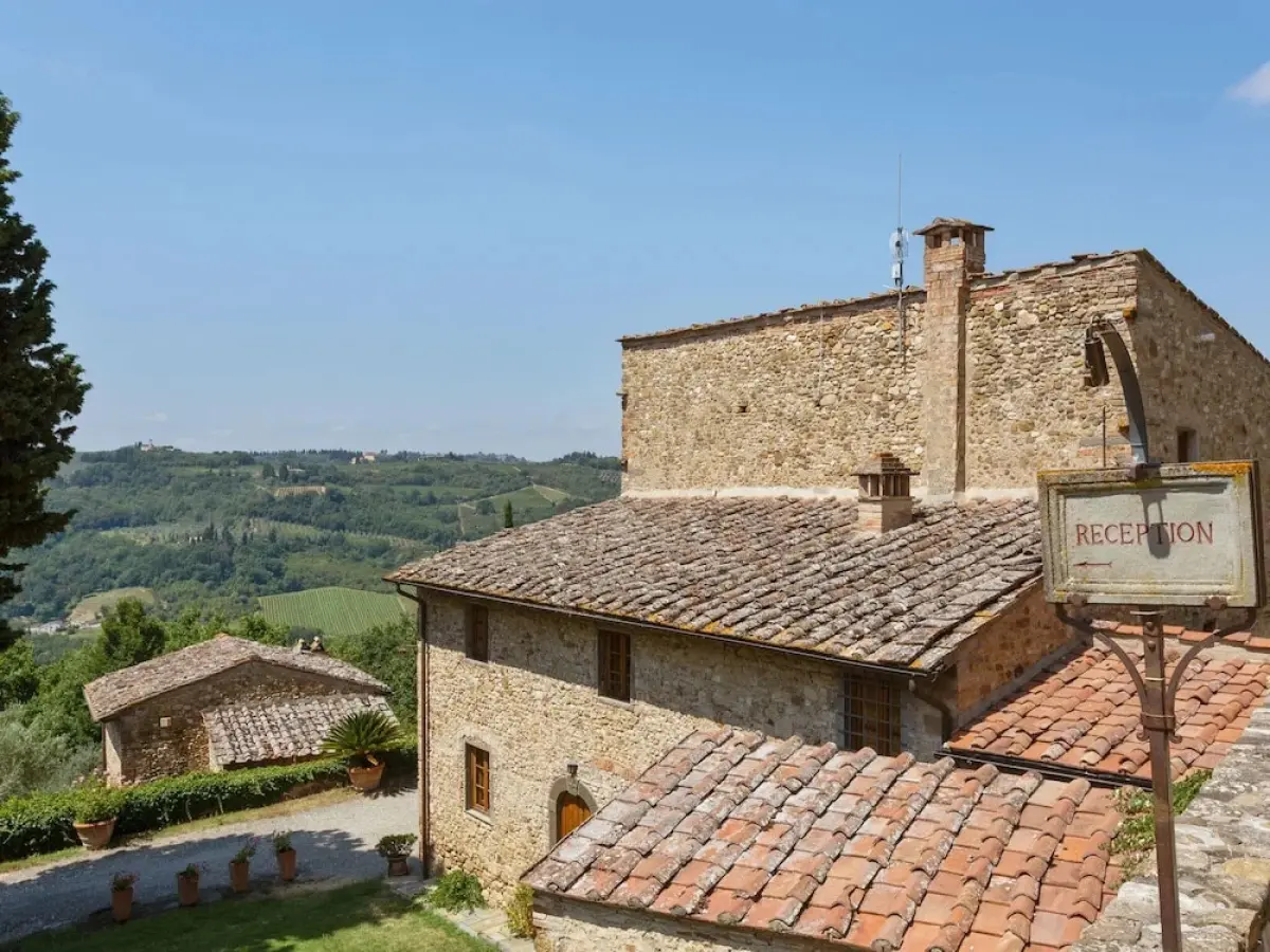 Picturesque Apartment in Montefiridolfi with Swimming Pool