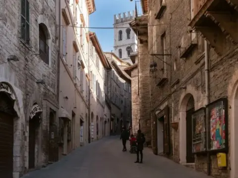 Portica 10 - Photo 1