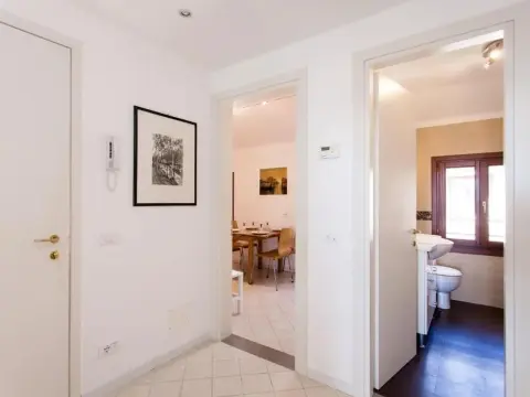 Prince Apartments - Photo 4