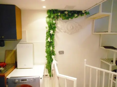 Private Room Noble in Shared Apartment - Photo 2