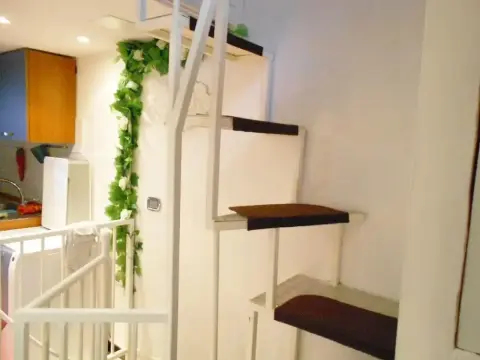 Private Room Noble in Shared Apartment - Photo 3