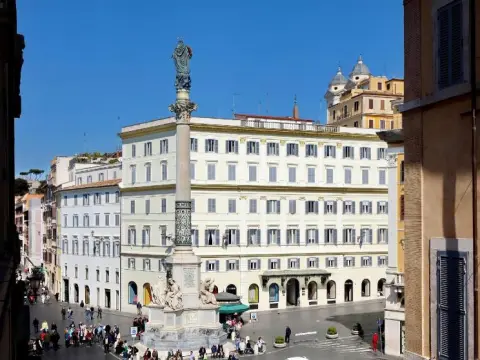 Propaganda Suites - Photo 1