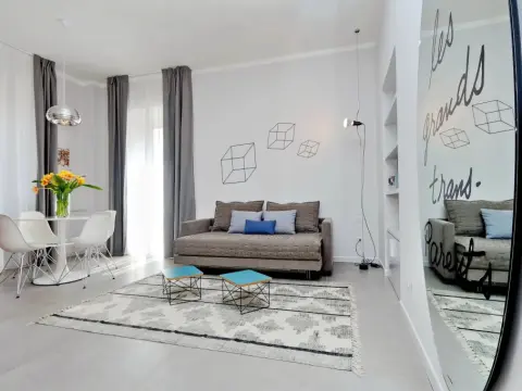 Propaganda Suites - Photo 2