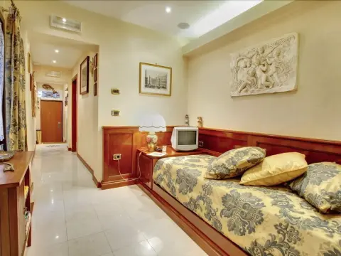 Regina Elena Apartment - Photo 3