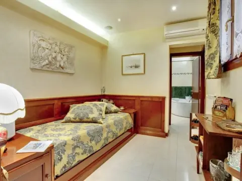 Regina Elena Apartment - Photo 4