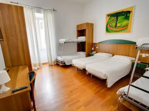 Romadelante - Foto 1