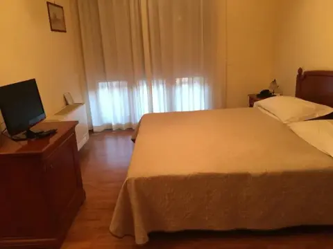 Ruggiero Park Hotel - Photo 4