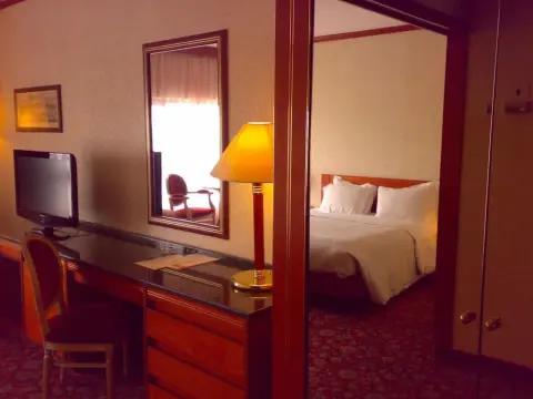 Russott Hotel - Photo 4