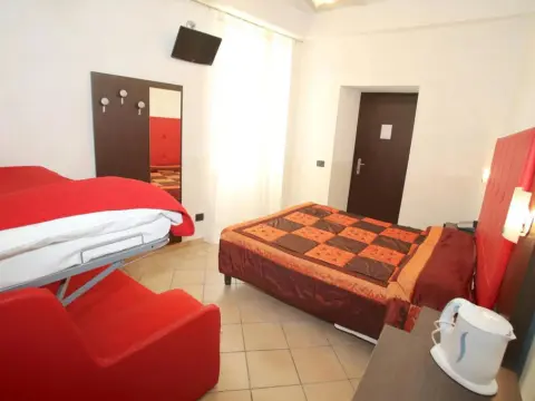 Sakura Inn Sanremo - Photo 3