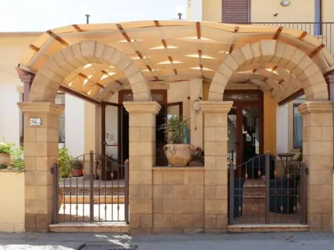 Sammartano Hotel - Photo 1