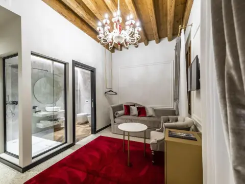 San Maurizio Luxury Suites - Photo 3