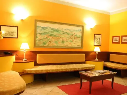 Sara Hotel - Photo 4