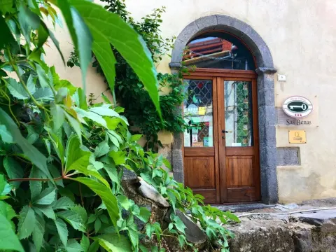 Sas Benas - Photo 1