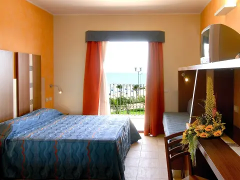 Serenusa Resort - Photo 3