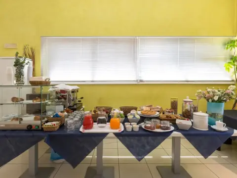 Silver Hotel by BarbarHouse - Photo 3