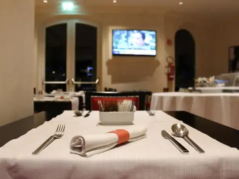 Siri Hotel - Photo 3