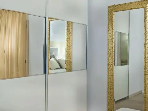 Sirmione Halldis Apartments - Photo 4