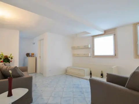 Sirmione Halldis Apartments - Photo 2