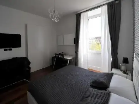 Small Luxury rent room - Photo 2
