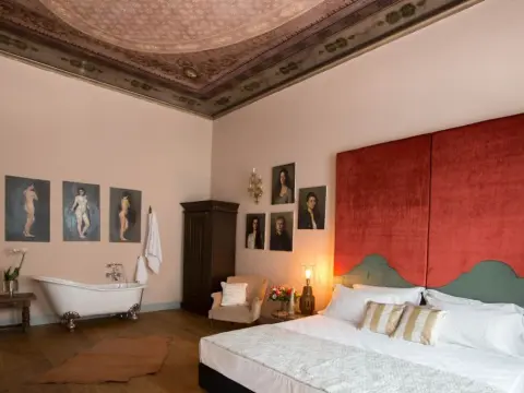 Soprarno Suites - Photo 2