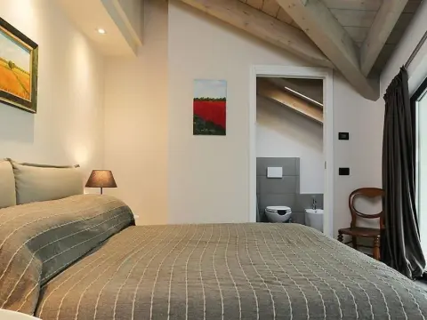 Stunning Family Friendly Italian Lakes 3 bed Villa With Pool, Wifi, Bbq, Lake Views - Photo 1