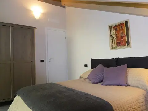 Stunning Family Friendly Italian Lakes 3 bed Villa With Pool, Wifi, Bbq, Lake Views - Photo 4