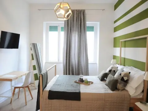 The Corner 180 Suite - Photo 3