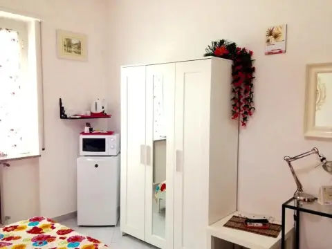 Top Suit Uno - Photo 1