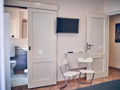 Travelershome 7metri Ciampino Guesthouse - Photo 1