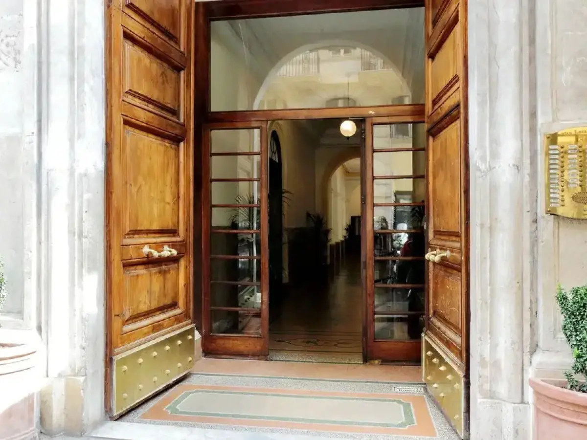 Trevi Diamond Luxury Suites & Jacuzzi