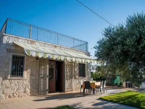 Trulli and pool Malvischi - Photo 1