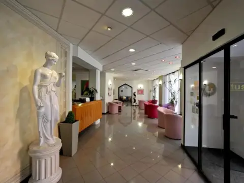 Hotel Tuscia - Photo 2