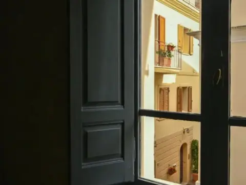 Urban Blue Guest House - Photo 1