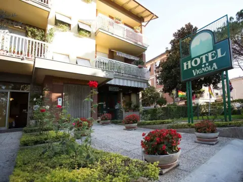 Hotel Vignola - Photo 1