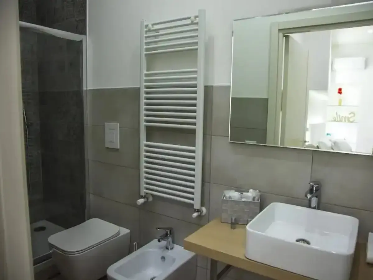 Villa Adelaide suite & room