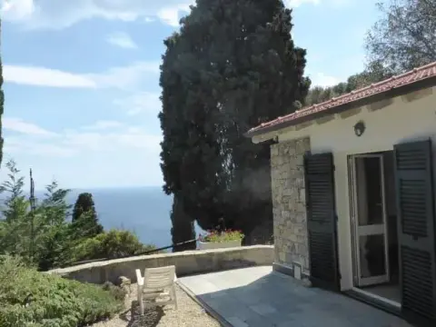 Villa Alpicella - Photo 3