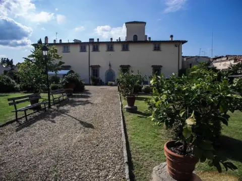 Villa Bottai - Photo 1