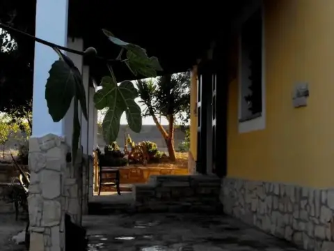 Villa Miranda Lunamatrona - Photo 1