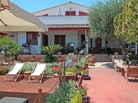 Villa Paradiso - Photo 1
