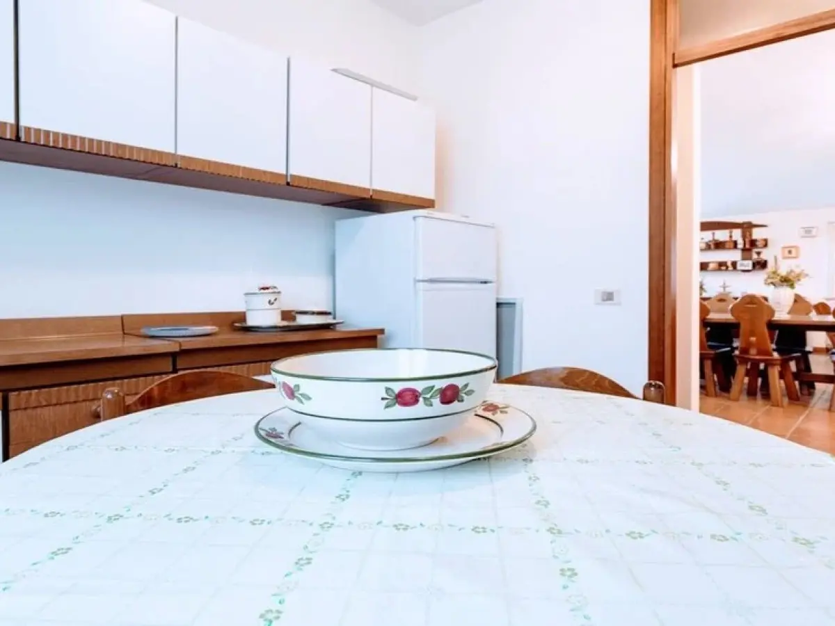 Villa Vallocchia - sleeps 18. Exclusive pool/grounds. Spoleto 10 mins. Rome 1 hr