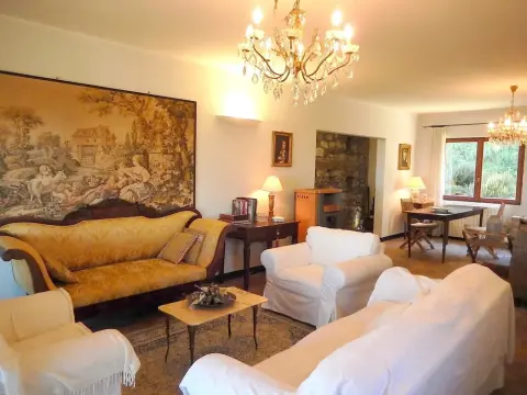 Villa With 4 Bedrooms in Fontecorniale, With Private Pool and Wifi - 2 - Photo 2